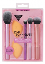 These brushes + sponges are AMAZING! Such a great gift set if she's a makeup lover. Gift Guide for Her - makeup brush set