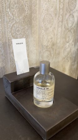 Meet Vanille 44 - Only Available in Paris